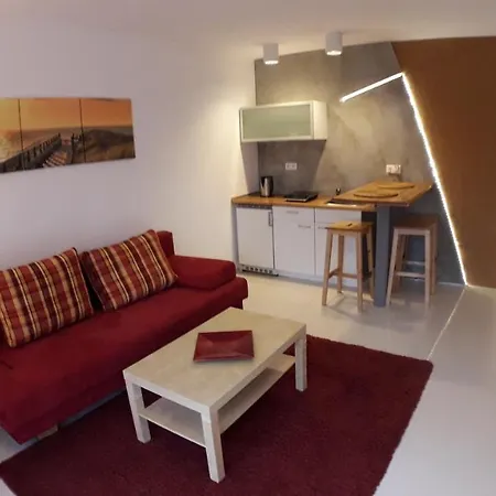 Lea Apartment *